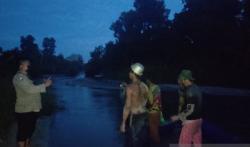 Sampah Tambang Timah Bikin Banjir, BPBD Babel Bersihkan Aliran Sungai