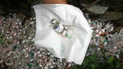 Penemuan Ribuan Limbah Medis, Jarum Suntik Bekas Berserakan di Jalan Kota Pontianak