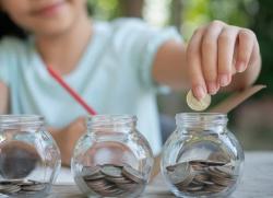 Anak Rantau? Yuk Ikuti Cara Ini Agar Bisa Hemat Uang