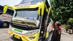 Penumpang Bus Terminal Kampung Rambutan Mulai Meningkat