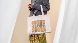 Kolaborasi Karya Anak Bangsa, Lemonilo dan Ikat Indonesia Hadirkan Tas Tenun Berkualitas