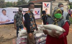 Terima Bantuan dari Perindo, Warga Bantar Gebang: Sangat Membantu