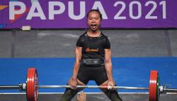Momen Lifter Jabar Susi Susanti Pecahkan Rekor Asia Angkat Berat