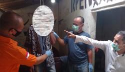 Remaja Tewas Tergantung dengan Lidah Menjulur, Warga Ciseureuh Purwakarta Geger<