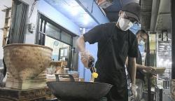 Potret Mantan Penyidik KPK Beralih Profesi Jadi Tukang Nasi Goreng