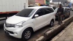 Komplotan Pencuri Modus Gembos Ban Gasak Uang Ratusan Juta di Cianjur