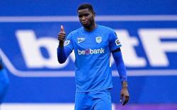 AC Milan dan Inter Saling Sikut Demi Striker Jangkung Nigeria yang Pernah Hajar MU<