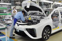  Toyota Motor Pangkas Produksi Mobil 15 Persen di November 2021 