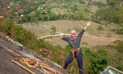 Sensasi Uji Adrenalin di Gunung Nganten Rembang, Mendebarkan dan Bikin Sport Jantung