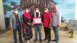 Boyong Medali Perunggu, Atlet PON Asal Bangka Selatan Langsung Disambut Bonus Bupati di Bandara