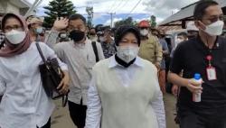 Risma Datangi Kintamani, Minta Bupati Bangli Siapkan Gudang Logistik di Desa Terunyan<