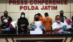 Polda Jatim Amankan Paket 6 Kg Sabu, 2 Tersangka Ditangkap