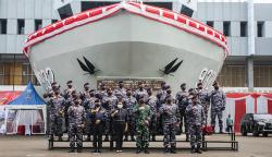 Panglima TNI dan 2 Menteri Terima Brevet Kehormatan Hidro-Oseanografi TNI AL