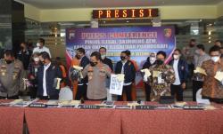 Polda Jateng Tangkap 2 Pelaku Skimming ATM yang Rugikan Korban hingga Ratusan Juta Rupiah