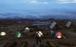 5 Tempat Camping di Sumatera Selatan, Ada Private Camp!