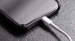 Tragis, Siswa SD Tewas akibat Ponselnya Meledak saat Belajar Online