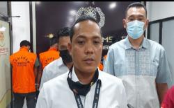 Gudang Diduga Pengoplos BBM Digerebek, 5 Orang Ditangkap