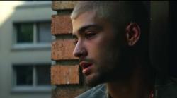 Chord Gitar Dan Lirik Lagu Dusk Till Dawn Zayn Feat Sia, Bikin Hati Berbunga-bunga 