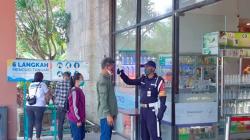 Pemkot Ambon Akan Evaluasi Penggunaan Aplikasi PeduliLindungi di Mal