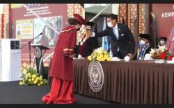 Hadiri Wisuda Mahasiswa Poltekpar Palembang, Ini Pesan Sandiaga Uno