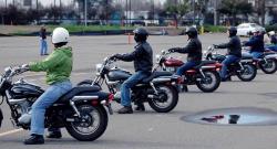 Cara Mengendarai Motor Kopling bagi Pemula, Ikuti 7 Langkah Ini agar Cepat Bisa