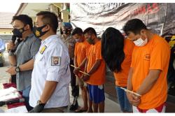  Palsukan Dokumen untuk Pinjam Uang di Leasing, 4 Orang Ini Terancam 5 Tahun Penjara