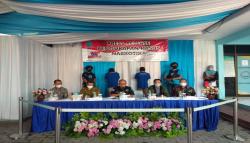 BNN Karawang Tangkap Pemilik 2 Karung Ganja, Tersangka Sempat Kabur saat Digerebek