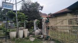Rute Alun-alun Bandung-Ciburuy Stop Beroperasi, Pool DAMRI Sepi dan Gerbang Digembok