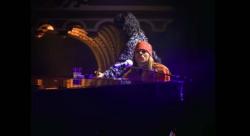 Chord Gitar dan Lirik Lagu November Rain by Gun n Roses, Cinta Bertepuk Sebelah Tangan 