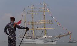 99 Hari Arungi Laut Nusantara, KRI Bima Suci Kembali Sandar di Surabaya <