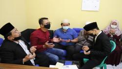 Tersangka Curanmor Nikah di Ruang Tahanan Mapolres Sukabumi, Suasana Haru Biru