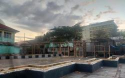 Lapak Akan Dipakai Pemilik Lahan, PKL di Ternate Pilih Benteng Oranye jadi Areal Dagang