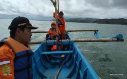 3 Hari Berlalu, Korban Terseret Ombak Pantai Karapyak Pangandaran Belum Ditemukan<