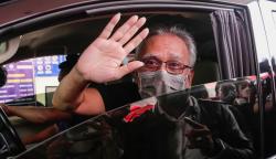 Iwan Fals dan Istri Datangi Polda Metro Jaya