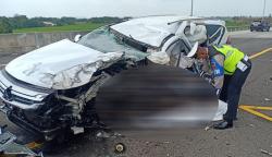 Foto-Foto Vanessa Angel Meninggal Kecelakaan, Mobil Hancur Parah