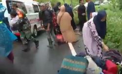 Bus Rombongan Wisatawan Terguling di Pacet Mojokerto, 1 Tewas Puluhan Luka-Luka