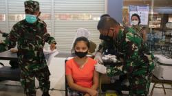 Kodam XIII/Merdeka Gelar Serbuan Vaksinasi Covid-19 di Pusat Perbelanjaan Manado