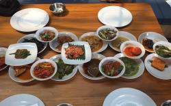 Nasi Padang Jadi Menu Paling Digemari di Paviliun Indonesia Expo 2020 Dubai