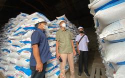 Guru Besar Unpad Sebut Kelangkaan Pupuk Diduga akibat Permainan Mafia