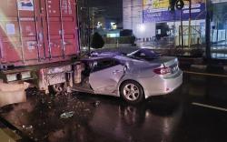 Mobil Dokter Asal Lampung Tabrak Truk di Palembang, 1 Tewas di Tempat<