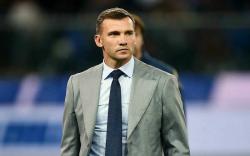 Usai Dipecat Genoa, Andriy Shevchenko Selangkah Lagi Latih Robert Lewandowski dkk