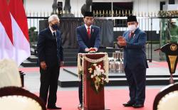 Resmikan Tugu Api di Kemhan, Jokowi Ingatkan Kembali Pesan Bung Karno