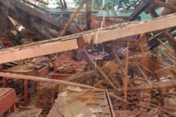  Atap Rapuh, 3 Kelas di SD Jepon Blora Ini Tiba-Tiba Ambruk