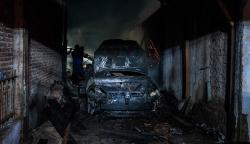 Kebakaran, 4 Rumah dan 1 Mobil Ludes Dilalap Api di Permukiman Padat Lebak