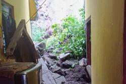  Tebing Sungai Code Longsor Timpa Rumah Warga, Satu Orang Terluka