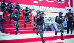 TNI Gelar Simulasi Antiteror Jelang Penutupan Peparnas Papua