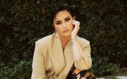 Super Aneh, Demi Lovato Ingin Pacaran dengan Alien
