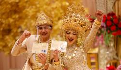 Momen Pernikahan Ria Ricis-Teuku Ryan dengan Adat Palembang, Ridwan Kamil Jadi Saksi