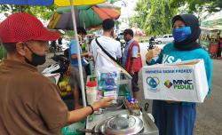 Ikhtiar Bersama Cegah Covid-19, MNC Peduli dan INSAP Bagikan Paket Prokes di Malang