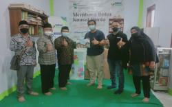 Dapat Bantuan dari MNC Peduli, Ini Kata Lurah Cigugur dan Pendiri Rumah Baca
